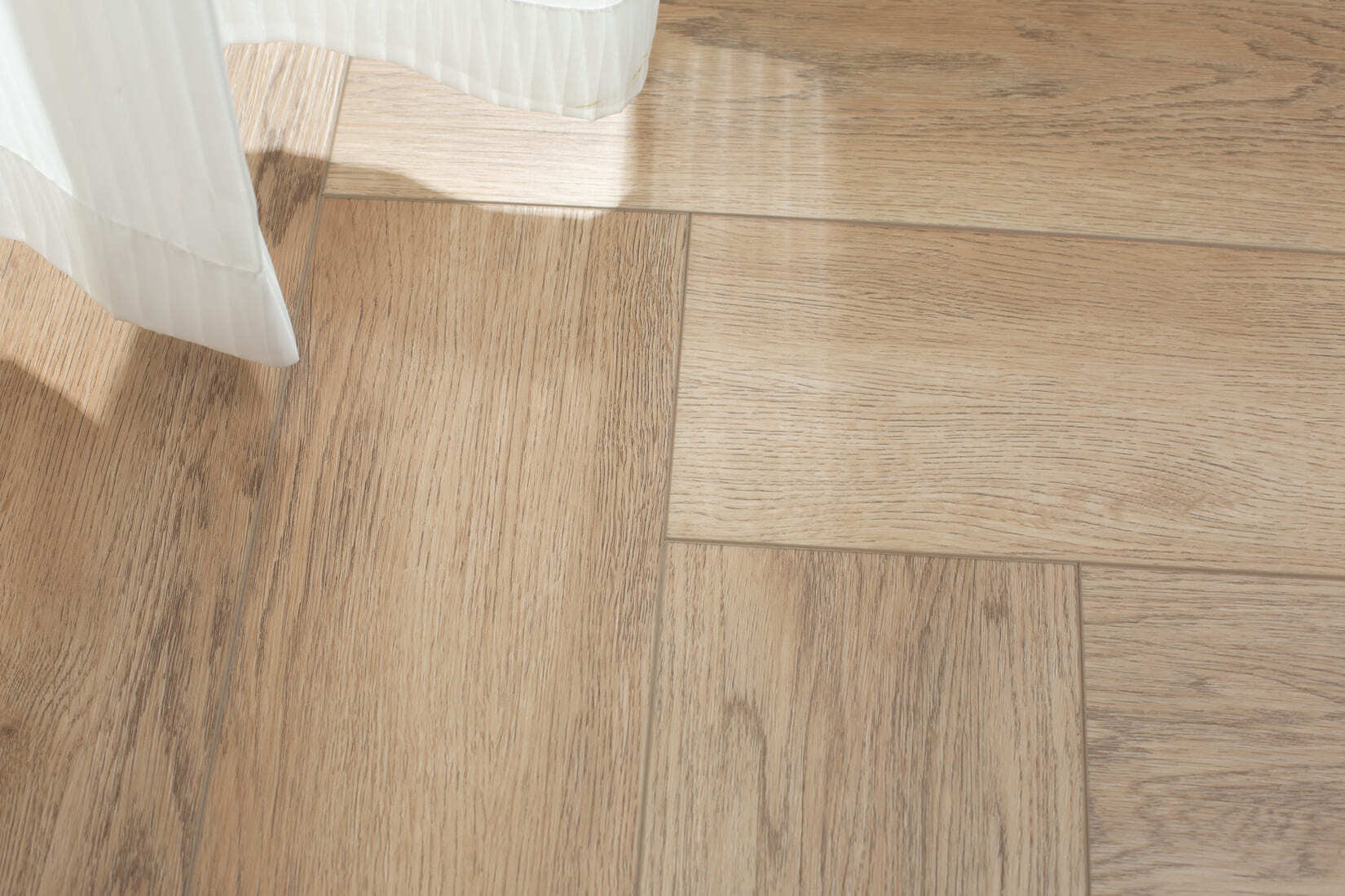 Плитка SPC "OneFloor" 3028 А,В  ЁЛКА (640*128*4 мм) — купить в Урае